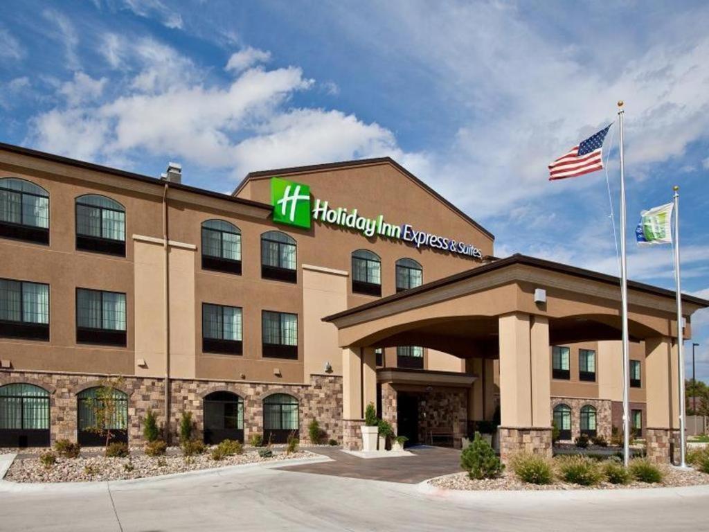 Holiday Inn Express Hotel & Suites Grand Island By Ihg Экстерьер фото