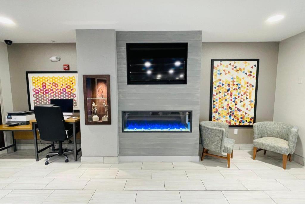 Holiday Inn Express Hotel & Suites Grand Island By Ihg Экстерьер фото