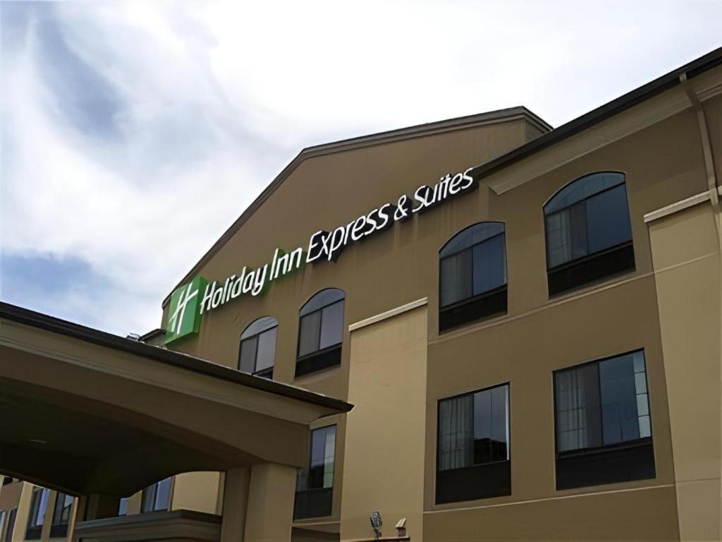 Holiday Inn Express Hotel & Suites Grand Island By Ihg Экстерьер фото