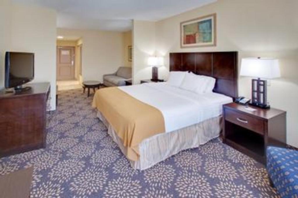 Holiday Inn Express Hotel & Suites Grand Island By Ihg Экстерьер фото