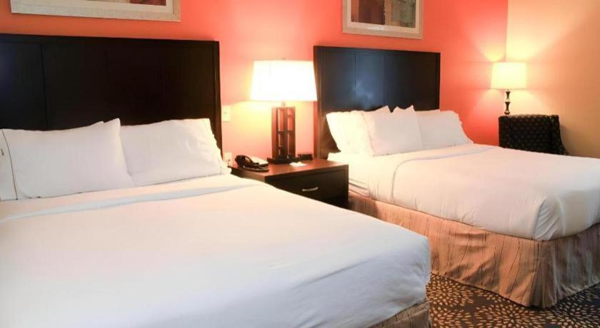 Holiday Inn Express Hotel & Suites Grand Island By Ihg Экстерьер фото
