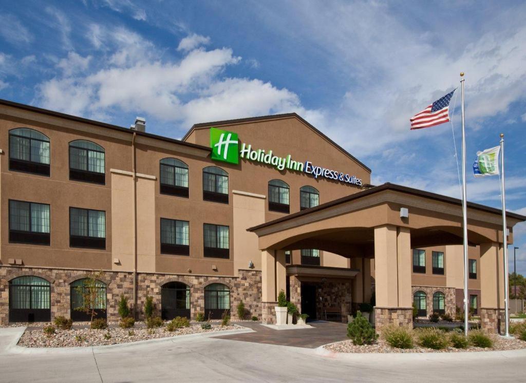 Holiday Inn Express Hotel & Suites Grand Island By Ihg Экстерьер фото